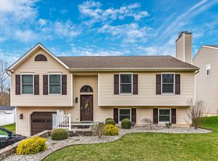 7212 Beechtree Dr S, Middletown, MD 21769