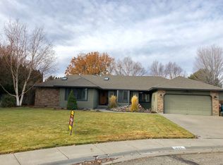 1895 Bel Air Ct, Mountain Home, ID 83647