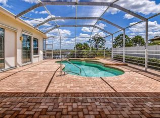 1833 Riveredge Dr, Tarpon Springs, FL 34689