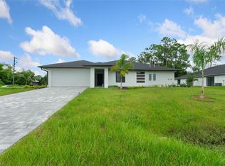 5014 28th St SW, Lehigh Acres, FL 33973