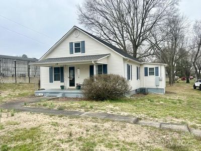 114 Pinewood Rd, Granite Falls, NC, 28630