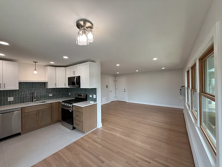 6972 W Belmont Ave #2S — Photo 8
