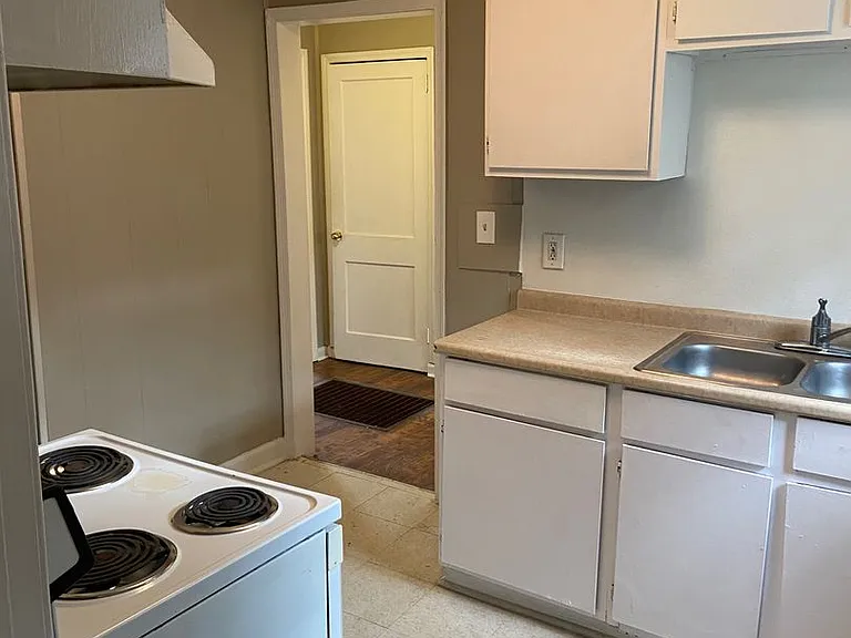 27 Stuart Dr — Photo 20
