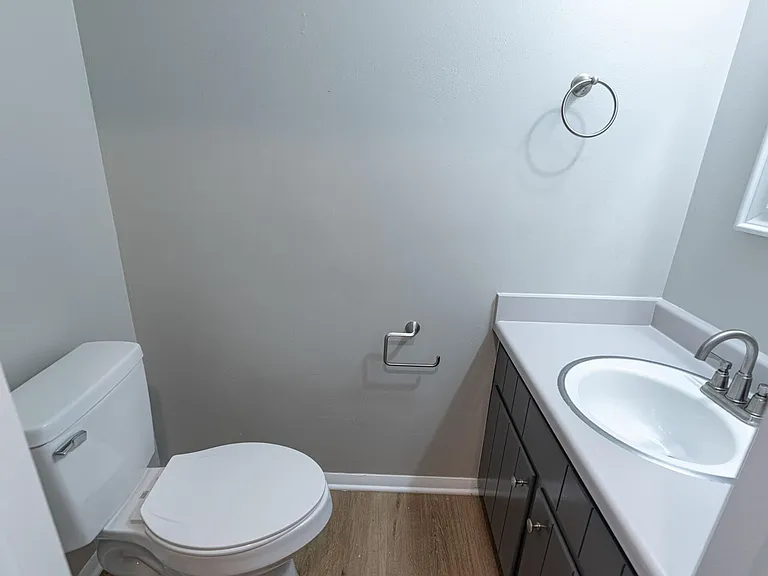 Flowerdale Townhomes — Photo 8
