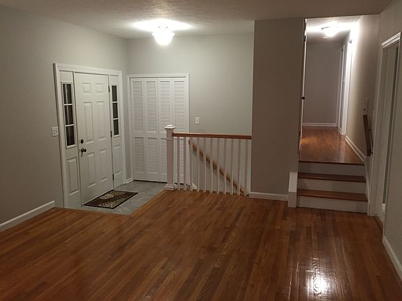 3rd image of 3343 Archwood Dr