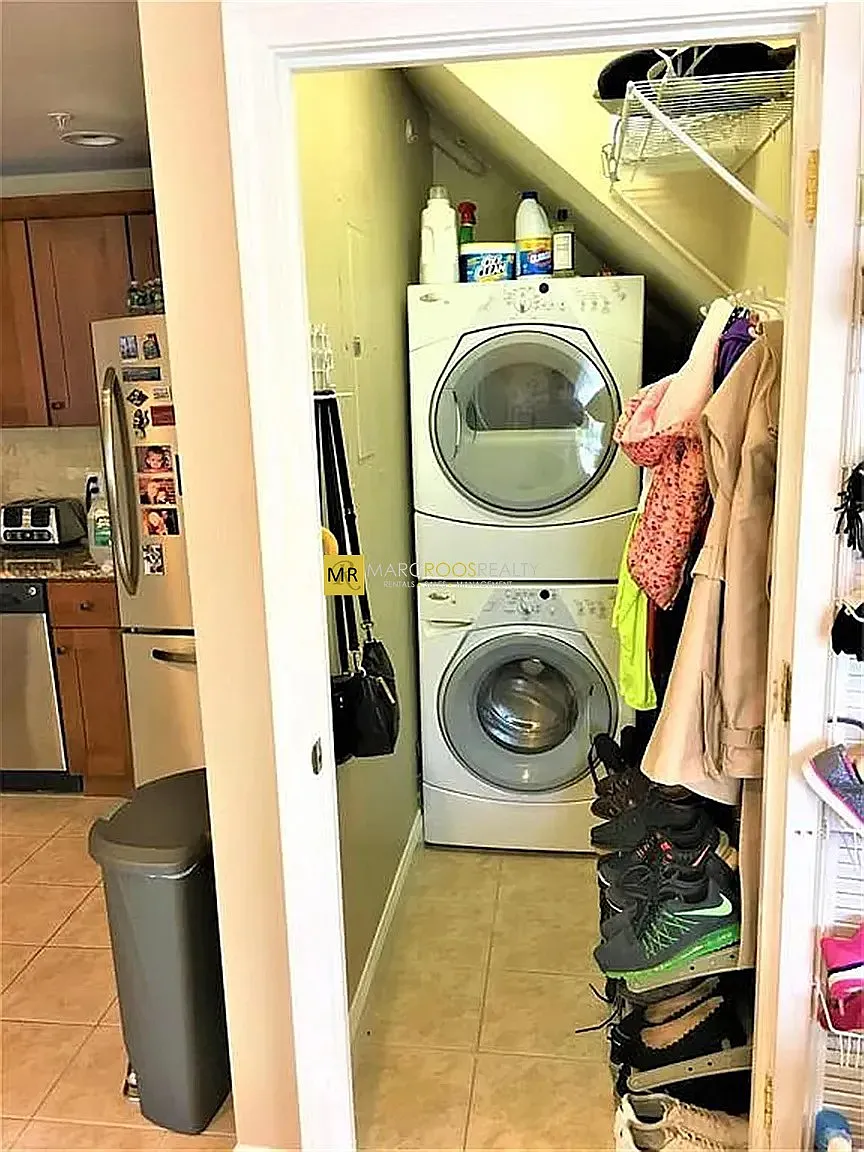 2 bed, 1000 sqft, $2,650 — Photo 1
