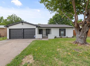 5628 De Cory Rd, Fort Worth, TX 76134