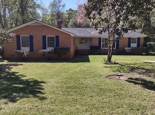 1711 Forest Dr, Camden, SC 29020