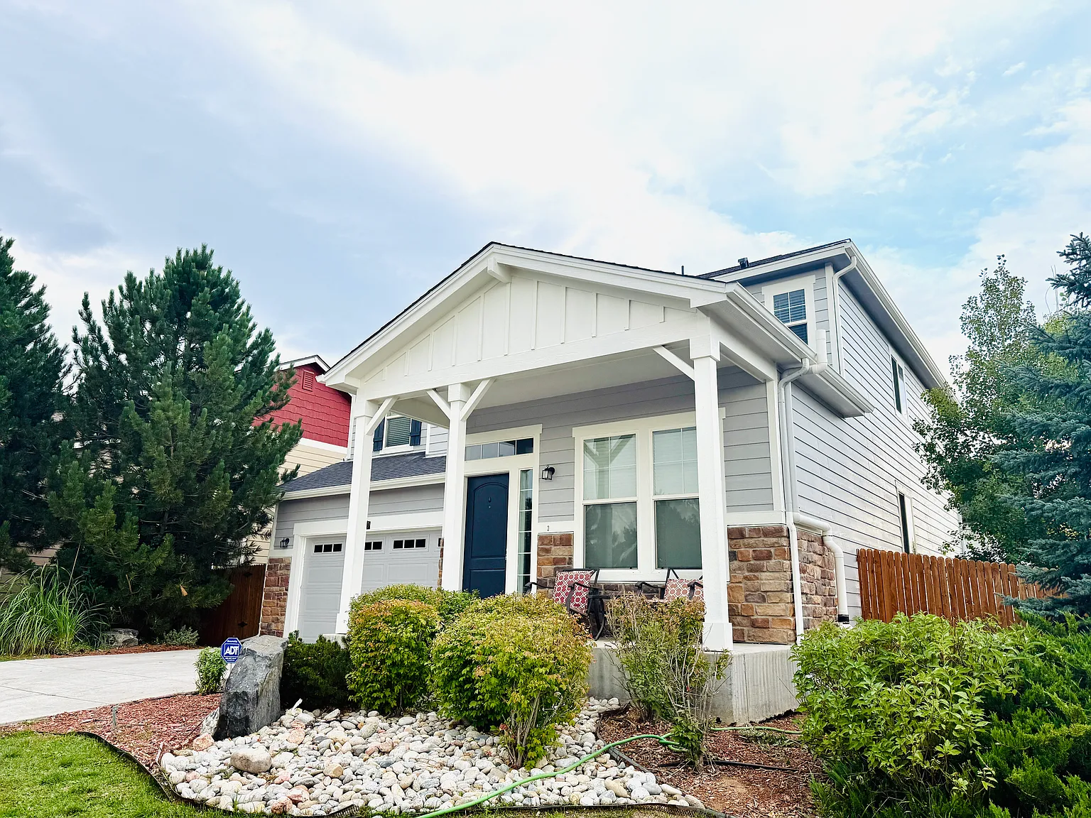 4 bed, 3.5 bath, 3401 sqft, $3,200 — Photo 2