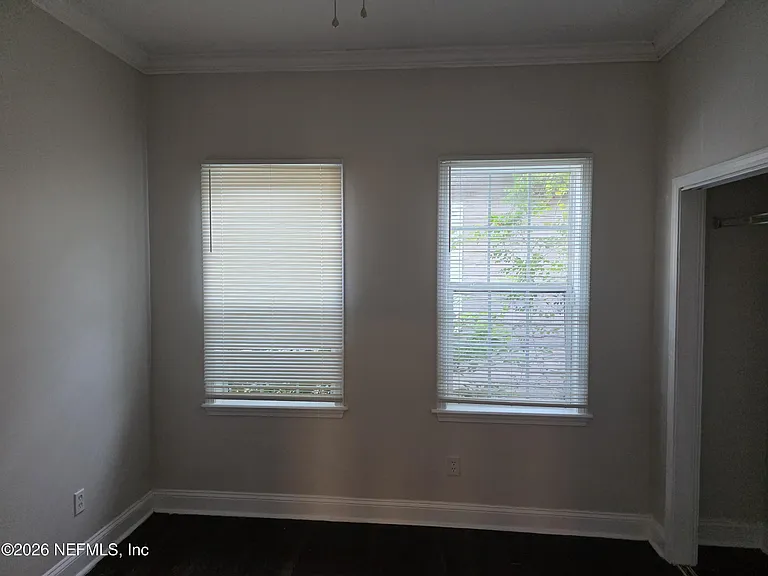 2039 Franklin St — Photo 8