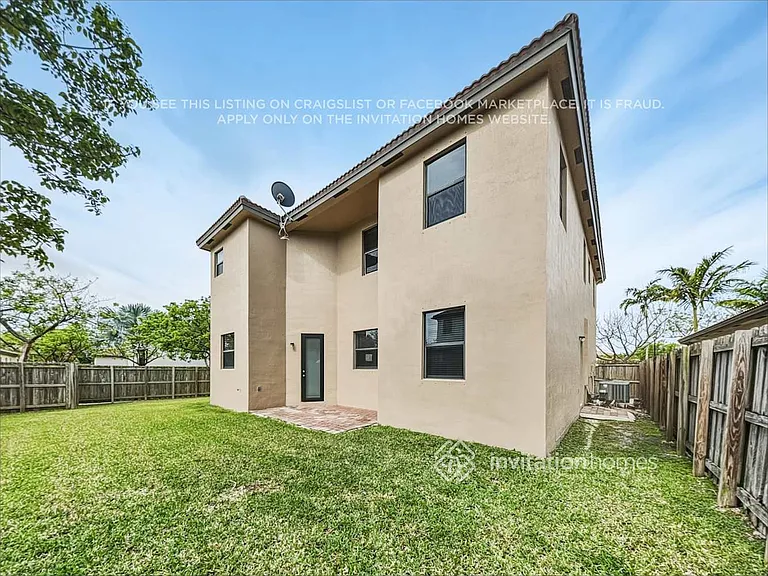 23391 SW 118th Ave — Photo 24