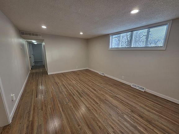 3rd image of 5518 Cedar St #3