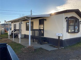 5 3rd St, Beacon Falls, CT 06403