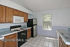 4th image of 13636 Capistrano Dr S