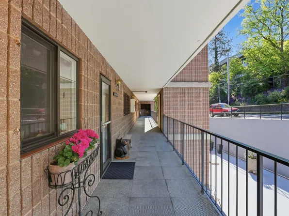 136 E Rockwood Blvd APT 303, Spokane, WA 99202