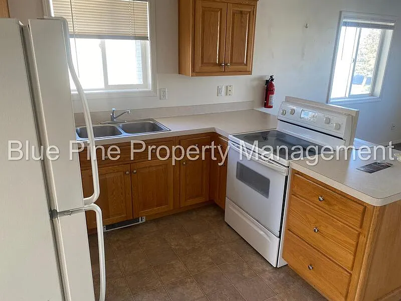 2 bed, 1.0 bath, 880 sqft, $850 — Photo 4
