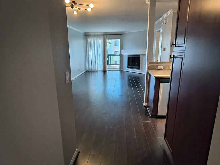 5530 Owensmouth Ave #233 — Photo 27