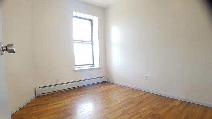 Rented by Compass | media 27