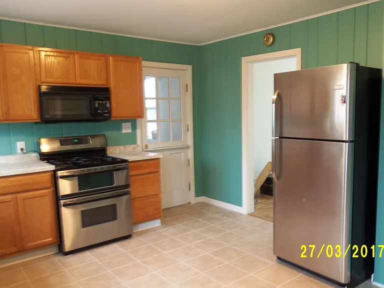 715 W Exchange St — Photo 3