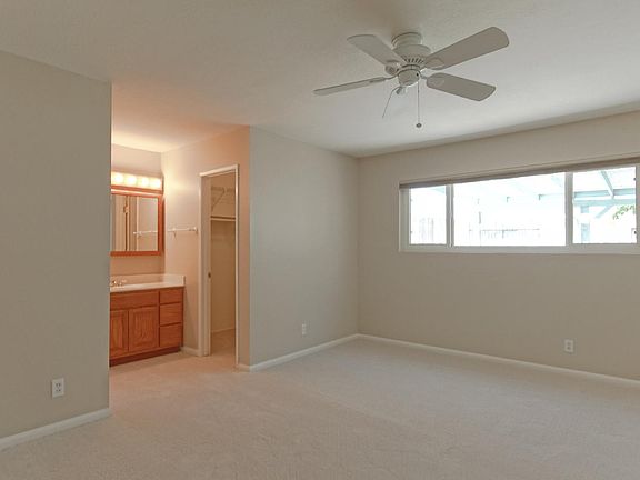 3rd image of 2474 Taylor Ave