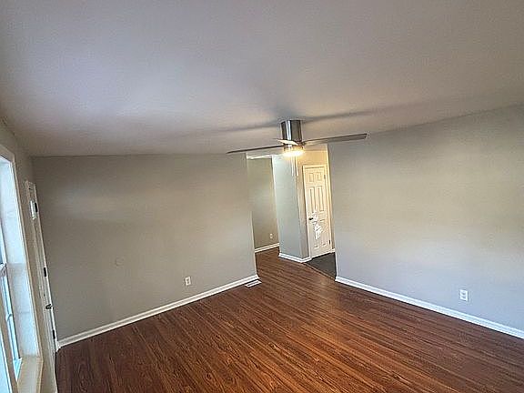 3rd image of 3513 Kelford Dr
