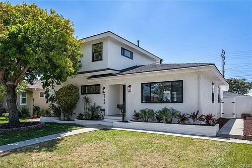 2734 Armour Ln Photo 1