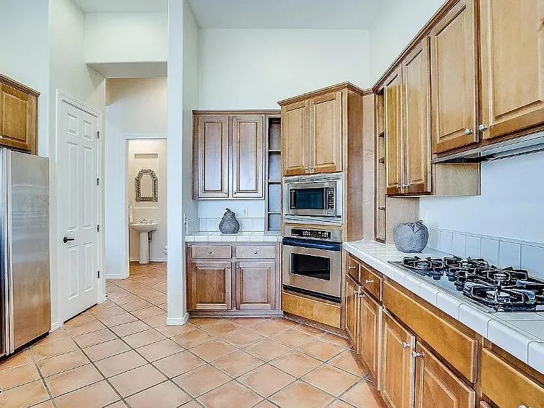 42020 N Moss Springs Rd — Photo 8