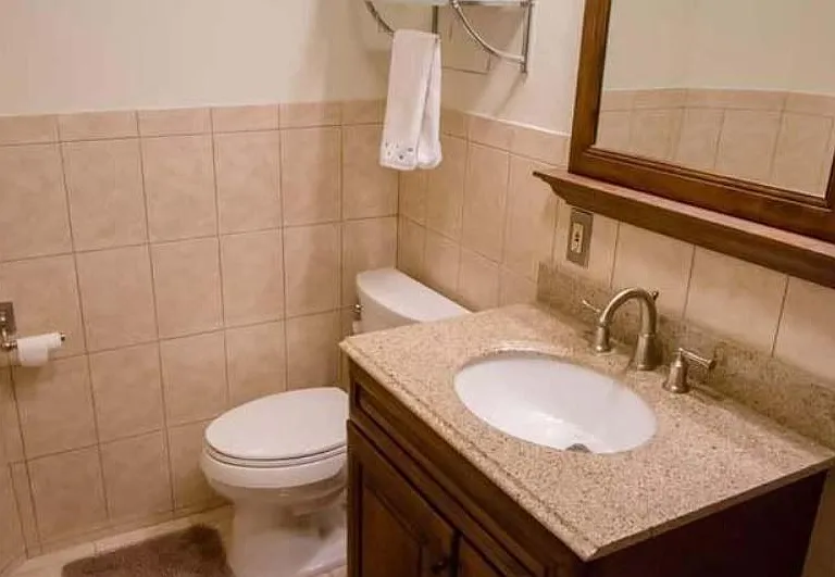 1203 S Highland Ave — Photo 11