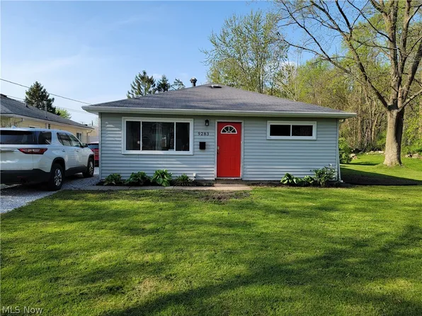 9283 Rosemary Ln, Mentor, OH 44060