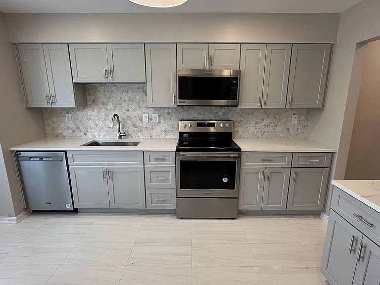 12308 Sandy Point Ct — Photo 3