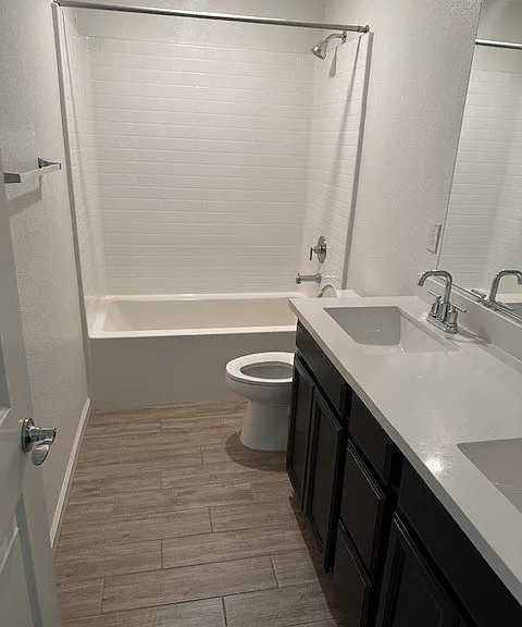 1056 Merrimack St — Photo 31