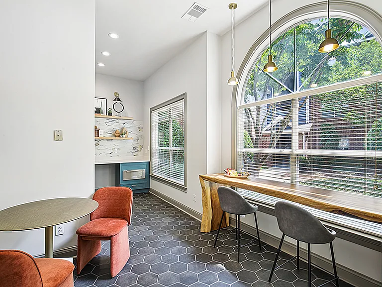 Halston McDonough — Photo 29