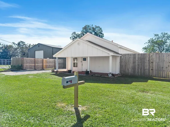 16796 Thompson Rd, Loxley, AL 36551