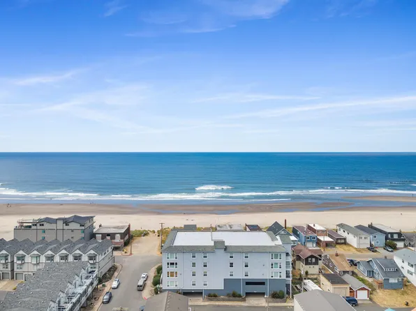 300 N Pacific St Unit 45, Rockaway Beach, OR 97136