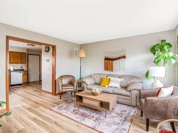 10268 Cleveland Rd, Creston, OH