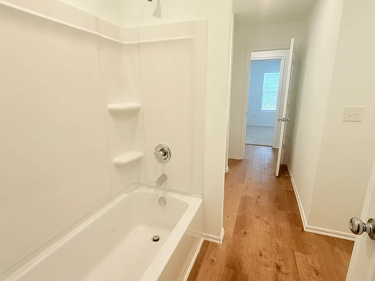 4005 Dutch Ln — Photo 26