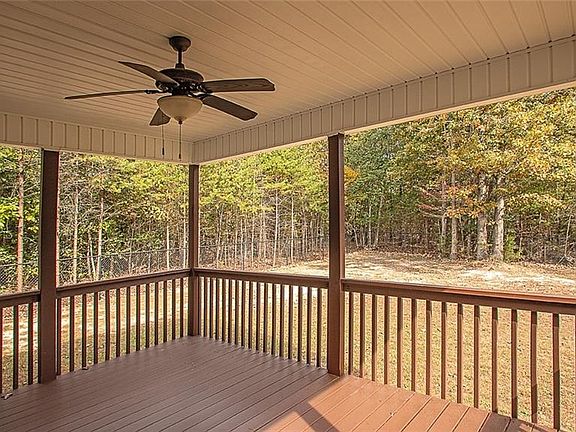 3rd image of 507 Woods Dr