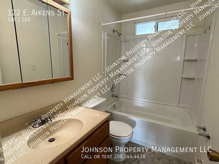 122 E Aikens Rd — Photo 7
