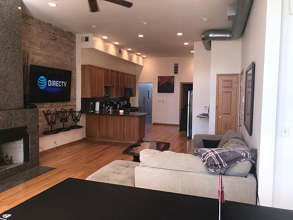 5th image of 1415 N Milwaukee Ave