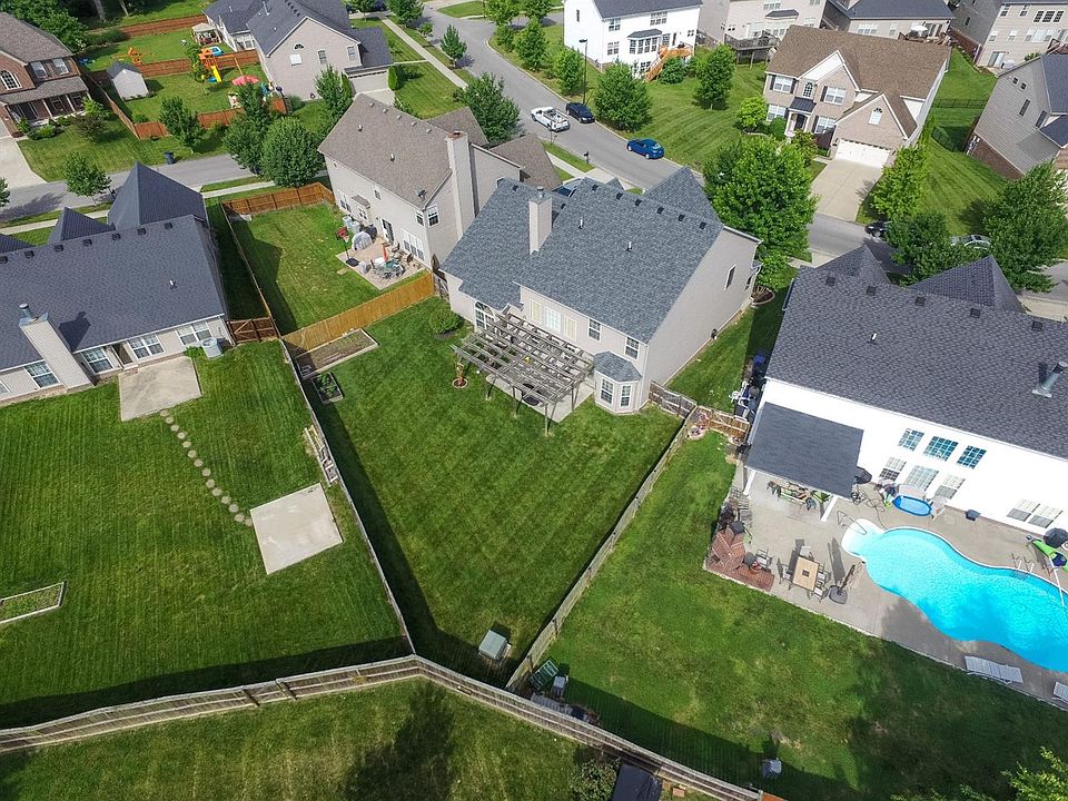 1st image of 680 Maidencane Dr