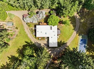 870 10th Lane, Fox Island, WA 98333