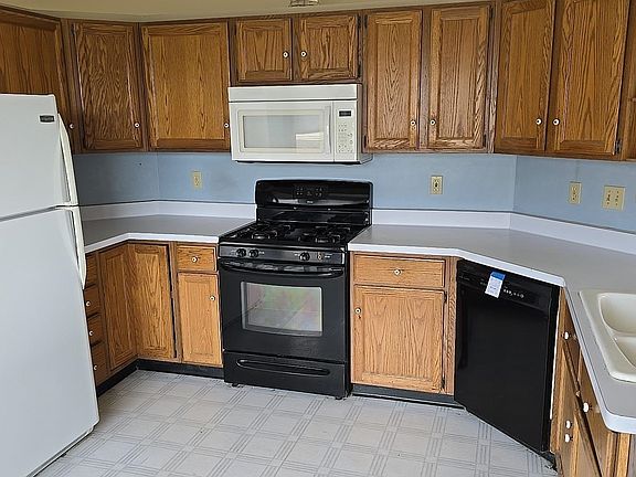 2nd image of 5124 Morning Glory Ln