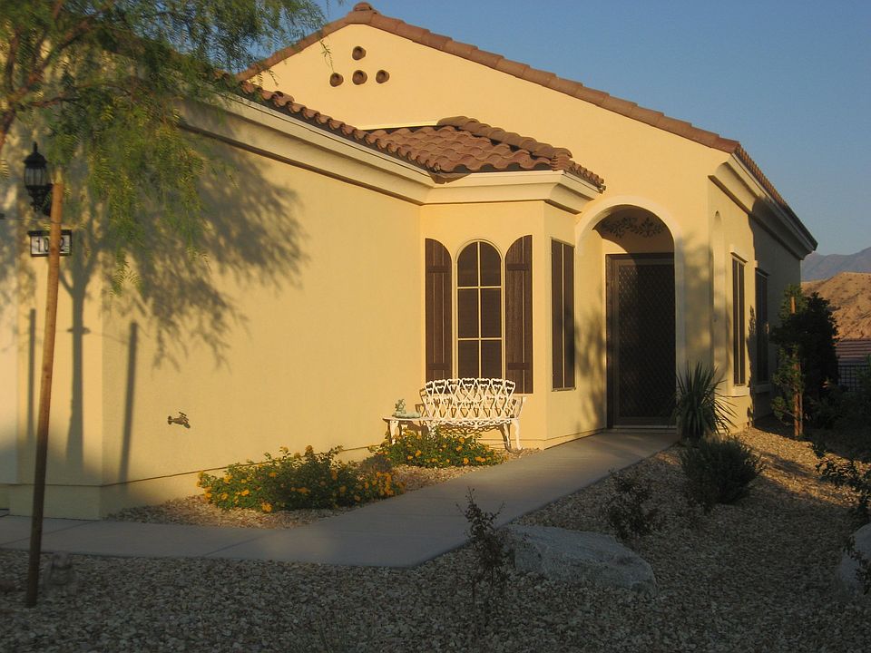 Front View~Faces Flat Top Mesa