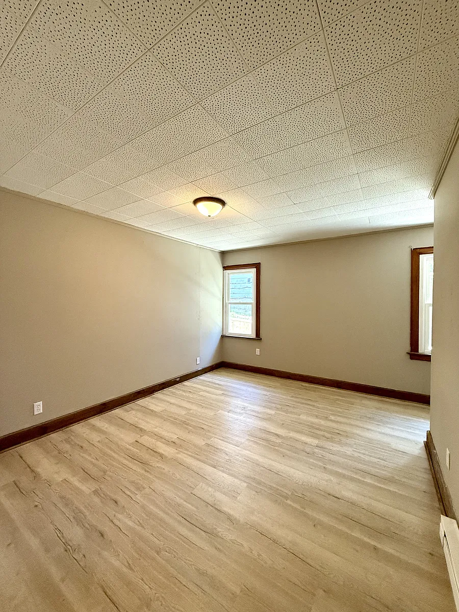 Building Photo - 204 N Water St #A