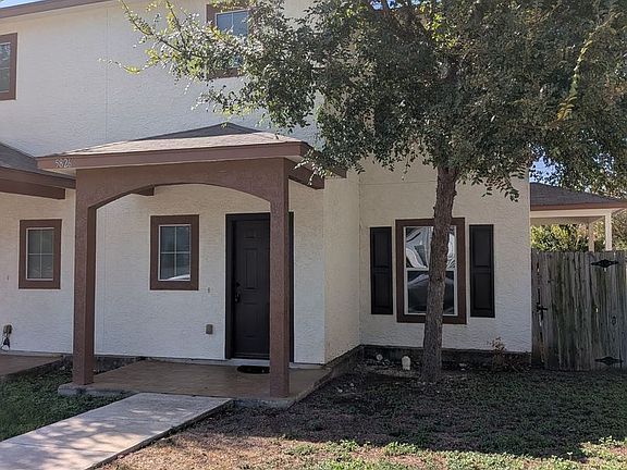 2nd image of 5826 Grandwood Dr