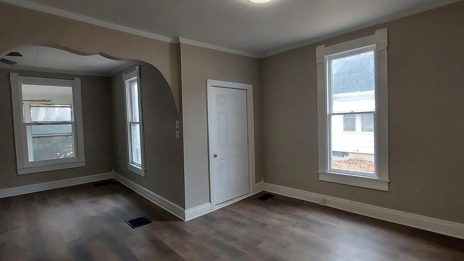 415 Drake Ave. — Photo 3