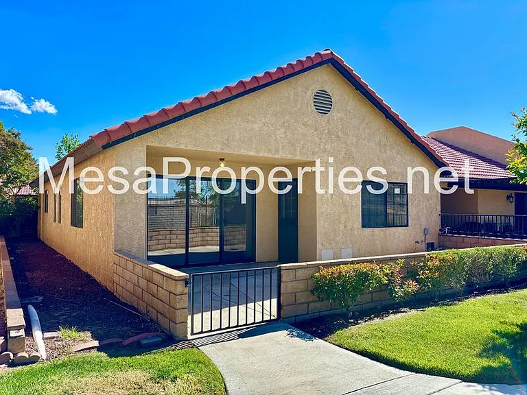 19182 Elm Dr — Photo 25