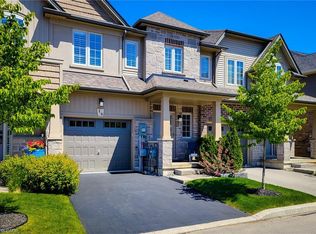 19 Dresser Ln, Hamilton, ON L9K0K1