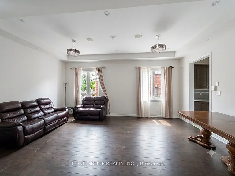 82 Fred McLaren Blvd — Photo 6
