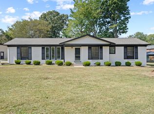 301 Mills Dr, Clarksville, TN 37042